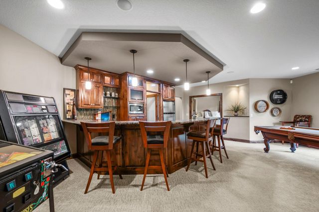 15510 53rd Avenue N, Plymouth, MN 55446
