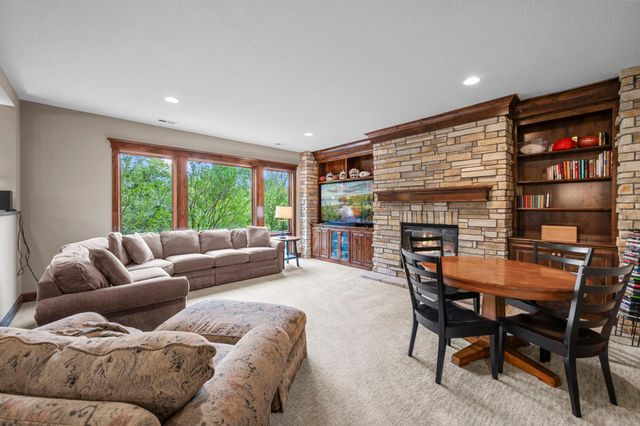 15510 53rd Avenue N, Plymouth, MN 55446