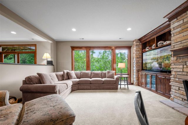 15510 53rd Avenue N, Plymouth, MN 55446