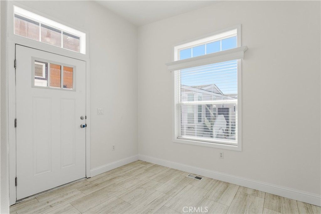 8250 Lankershim Boulevard 80, North Hollywood, CA 91605 — photo 2