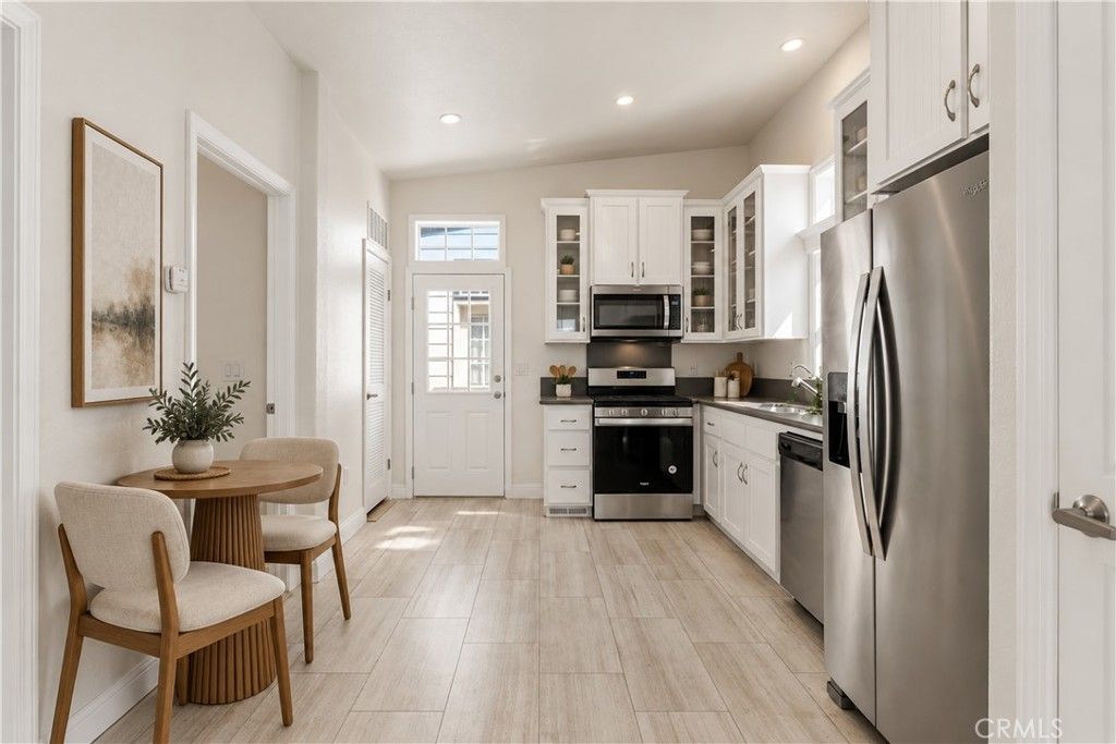 8250 Lankershim Boulevard 80, North Hollywood, CA 91605 — photo 3