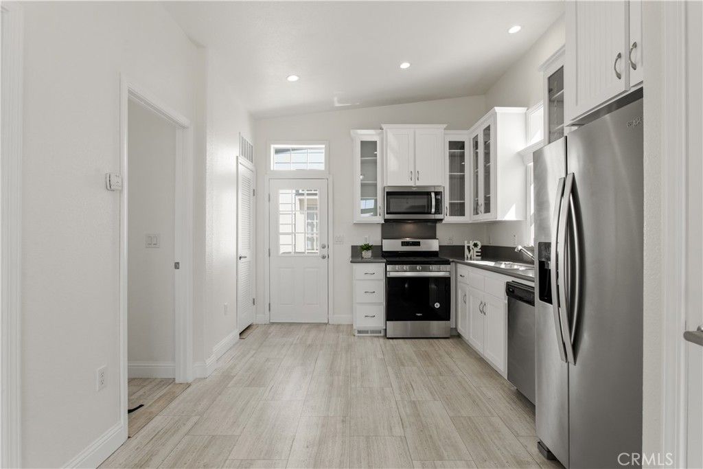 8250 Lankershim Boulevard 80, North Hollywood, CA 91605 — photo 4