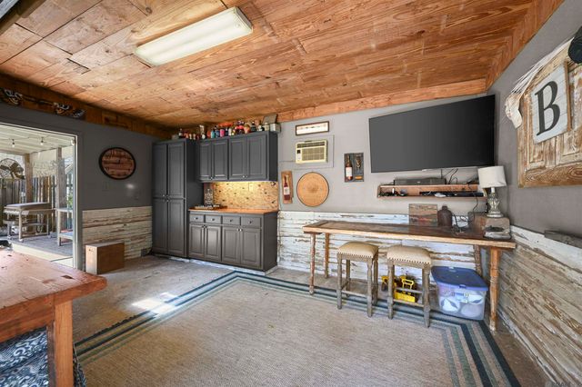 1385 Lobdell Ave, Baton Rouge, LA 70806