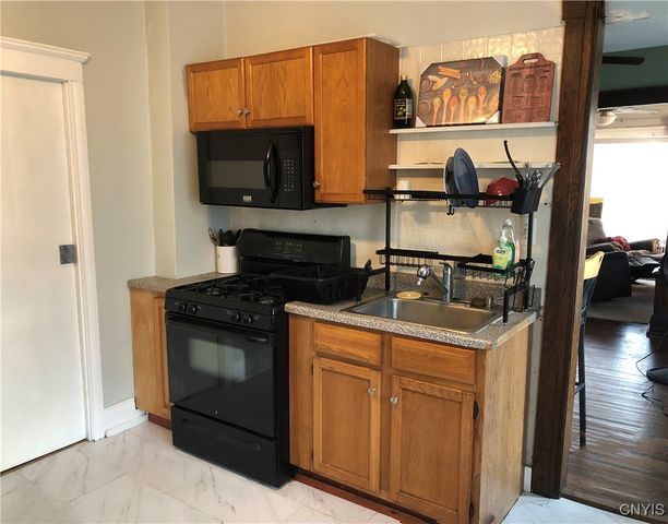 313-315 Robinson Street 313, Syracuse, NY 13203