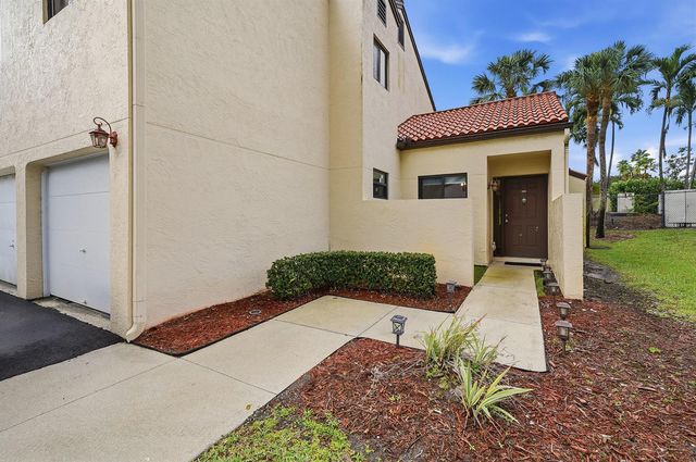 5 Via De Casas Sur 105, Boynton Beach, FL 33426