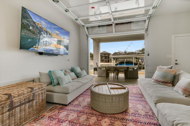 513 Oleander DR, Granite Shoals, TX 78654