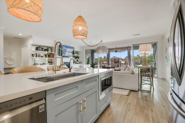 513 Oleander DR, Granite Shoals, TX 78654