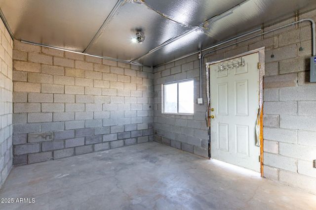 9222 S MONTEZUMA Street, Phoenix, AZ 85041