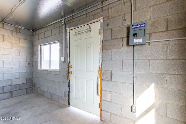 9222 S MONTEZUMA Street, Phoenix, AZ 85041