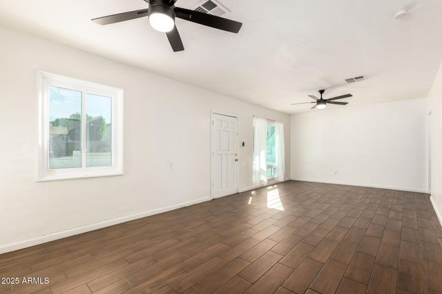 9222 S MONTEZUMA Street, Phoenix, AZ 85041