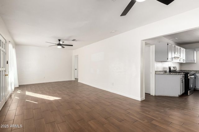 9222 S MONTEZUMA Street, Phoenix, AZ 85041