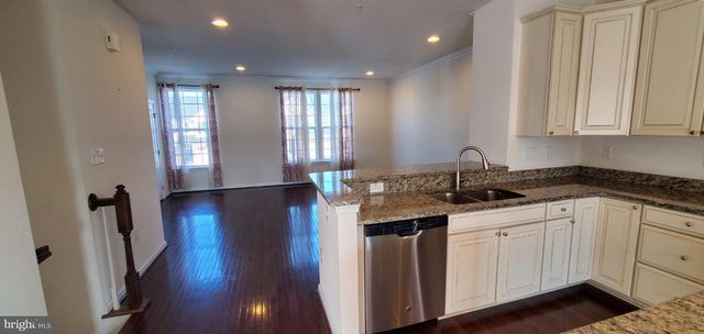 1748 LYDIA DR, Hatfield, PA 19440