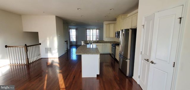 1748 LYDIA DR, Hatfield, PA 19440