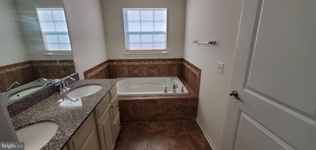 1748 LYDIA DR, Hatfield, PA 19440