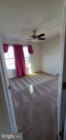 1748 LYDIA DR, Hatfield, PA 19440