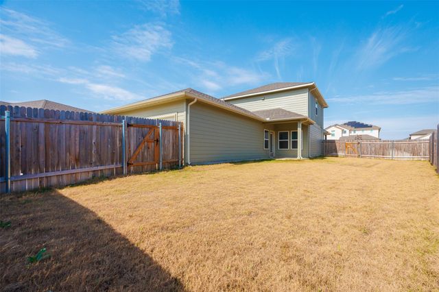 202 Fairmeadow Downs DR, Hutto, TX 78634