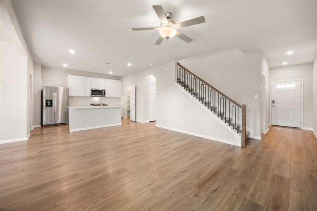202 Fairmeadow Downs DR, Hutto, TX 78634