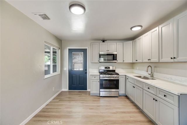 582 Wesley, Banning, CA 92220