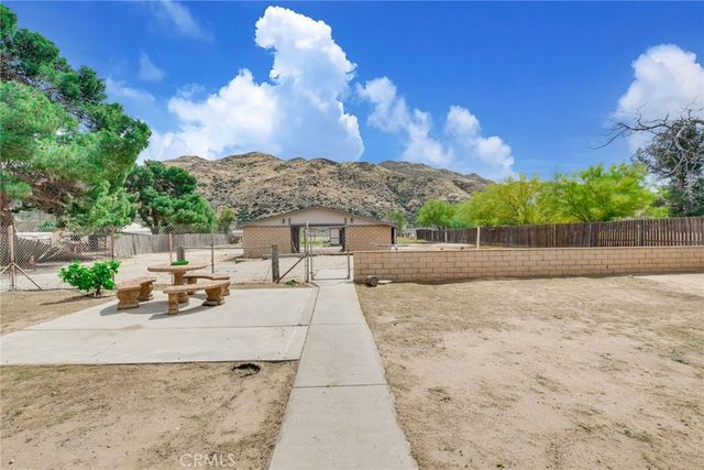 582 Wesley, Banning, CA 92220