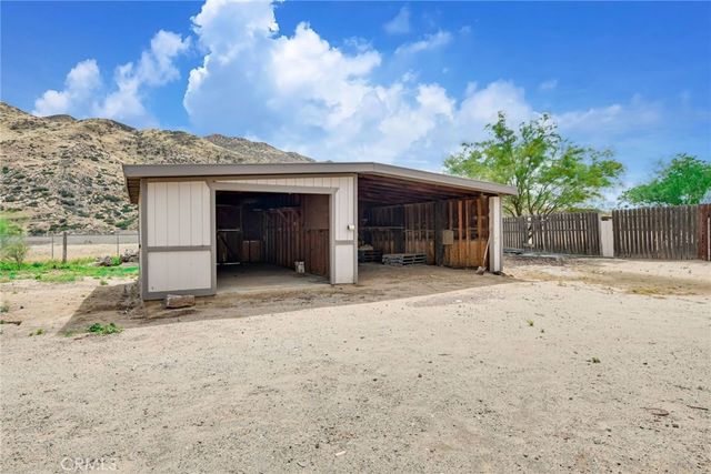 582 Wesley, Banning, CA 92220