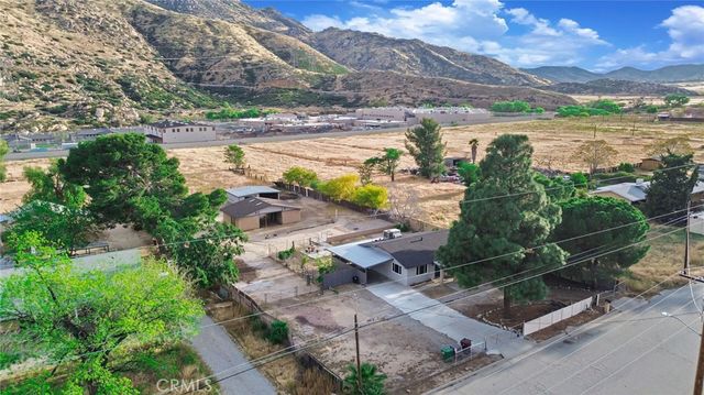 582 Wesley, Banning, CA 92220