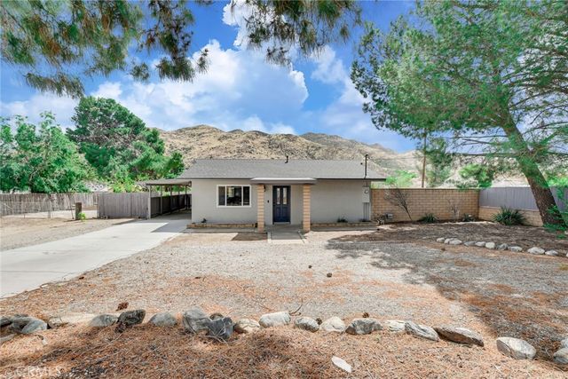 582 Wesley, Banning, CA 92220