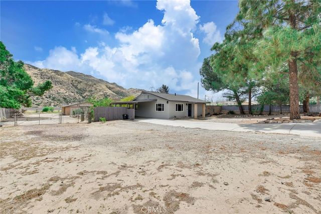 582 Wesley, Banning, CA 92220