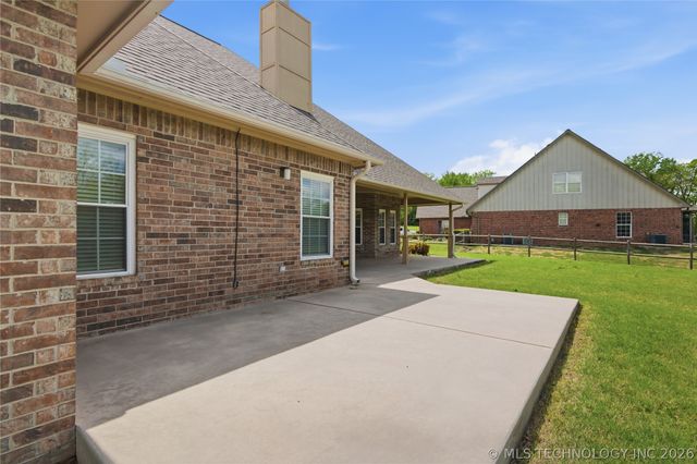 3302 Callaway Drive, Claremore, OK 74019