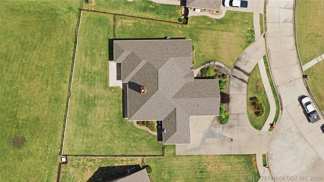 3302 Callaway Drive, Claremore, OK 74019
