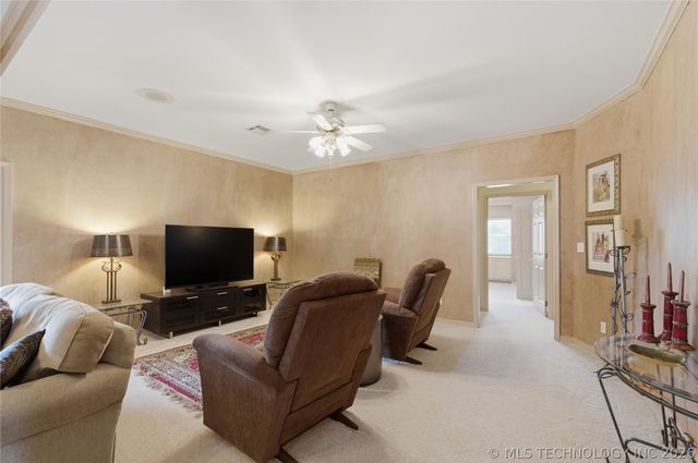 3302 Callaway Drive, Claremore, OK 74019