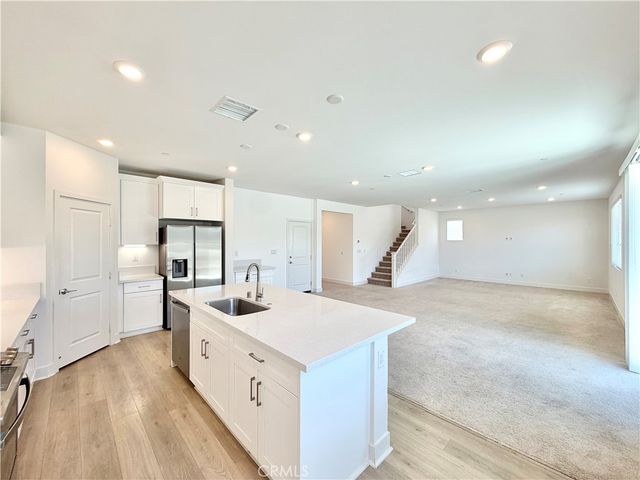 34390 Coconut Circle, Winchester, CA 92596