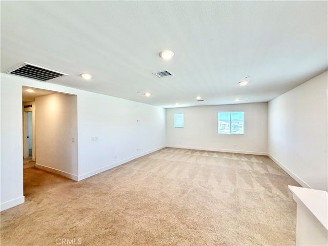 34390 Coconut Circle, Winchester, CA 92596