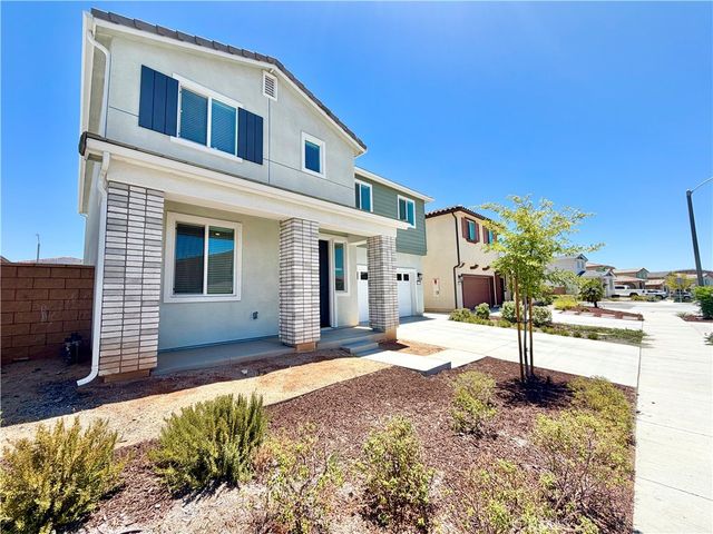 34390 Coconut Circle, Winchester, CA 92596