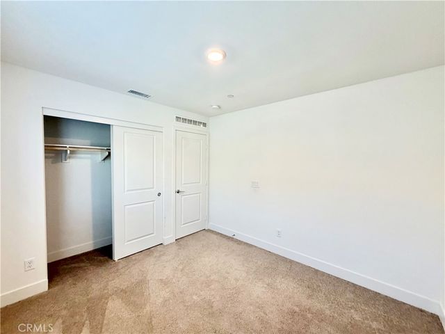 34390 Coconut Circle, Winchester, CA 92596