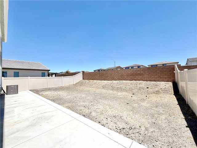 34390 Coconut Circle, Winchester, CA 92596