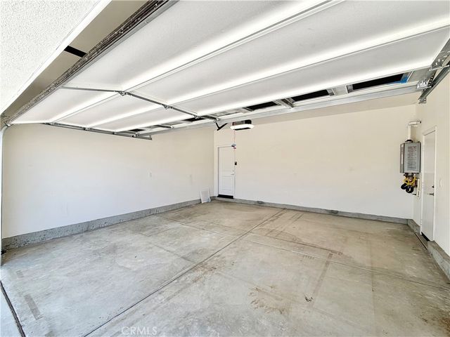 34390 Coconut Circle, Winchester, CA 92596