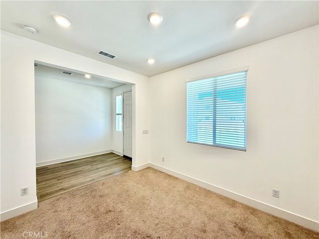 34390 Coconut Circle, Winchester, CA 92596