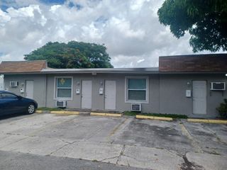 24 SW 13th Street 1-5, Dania Beach, FL 33004