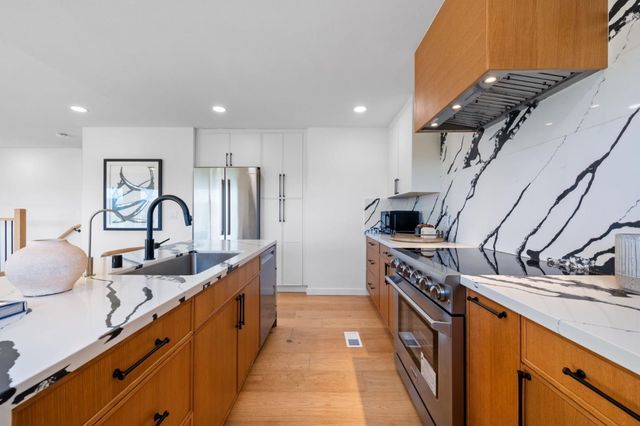 2519 Lincoln Avenue, Belmont, CA 94002