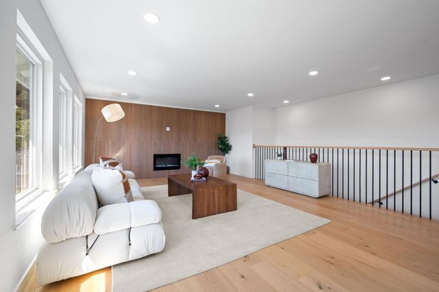 2519 Lincoln Avenue, Belmont, CA 94002