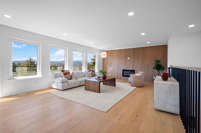 2519 Lincoln Avenue, Belmont, CA 94002