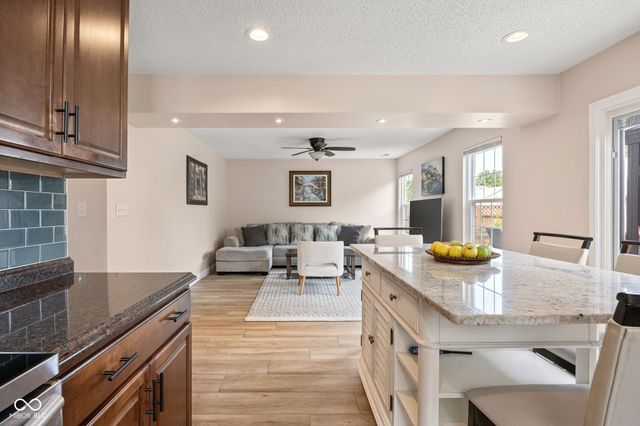 1824 Creekside Drive, Brownsburg, IN 46112