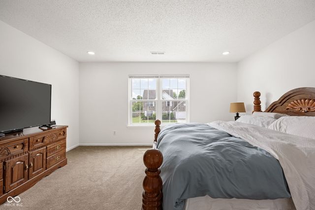 1824 Creekside Drive, Brownsburg, IN 46112