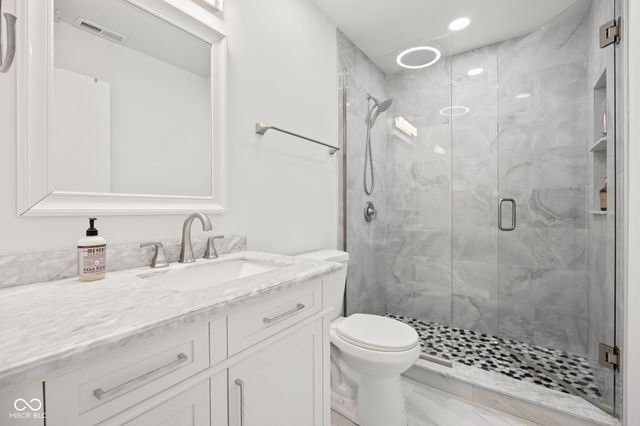 1824 Creekside Drive, Brownsburg, IN 46112