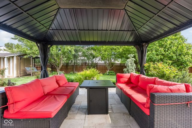 1824 Creekside Drive, Brownsburg, IN 46112