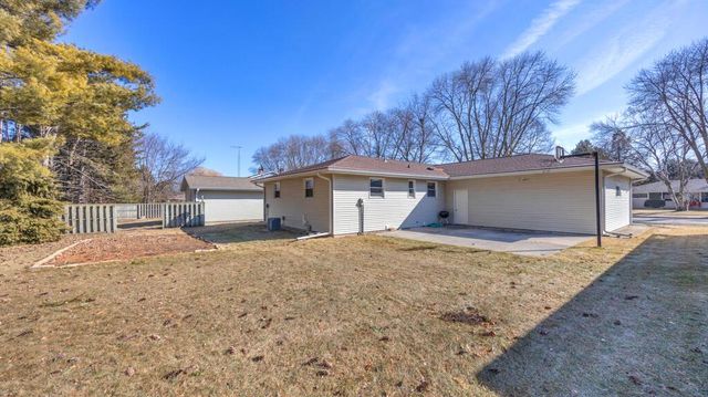 1306 Castle AVENUE, Sheboygan, WI 53081