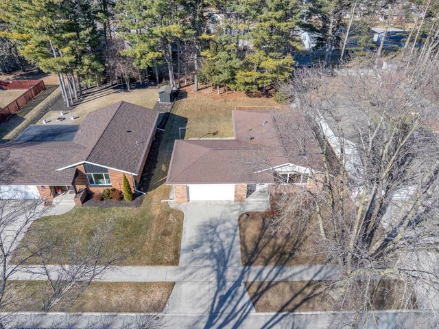 1306 Castle AVENUE, Sheboygan, WI 53081