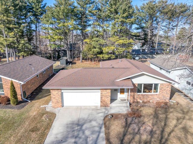1306 Castle AVENUE, Sheboygan, WI 53081