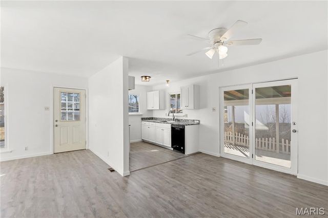 313 Saint Lawrence Drive, Ballwin, MO 63021