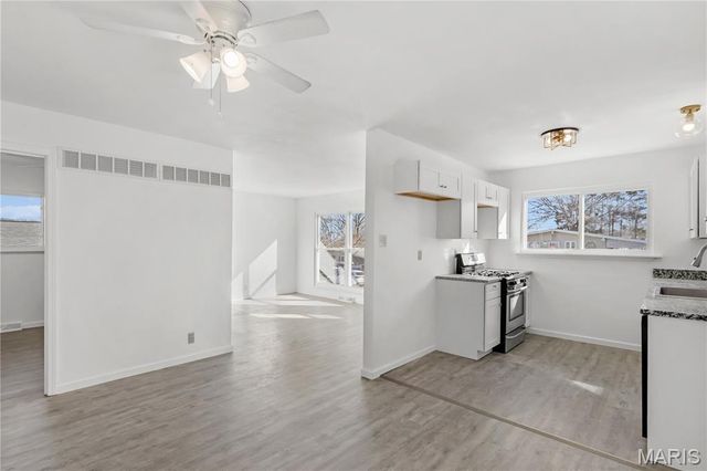 313 Saint Lawrence Drive, Ballwin, MO 63021